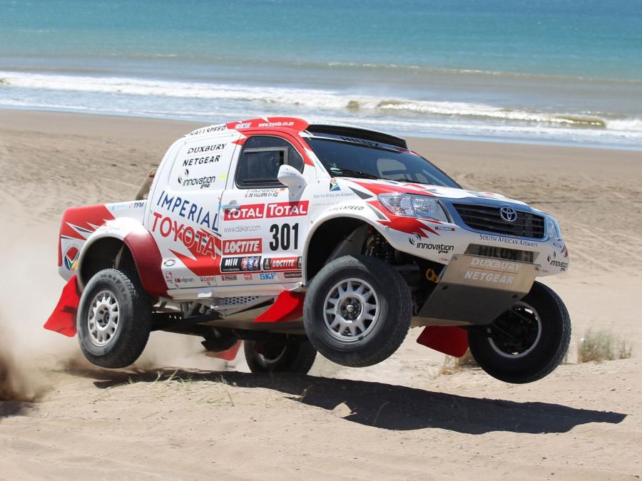  Toyota Hilux Rally Car 2012 года  (фото 7 из 8)